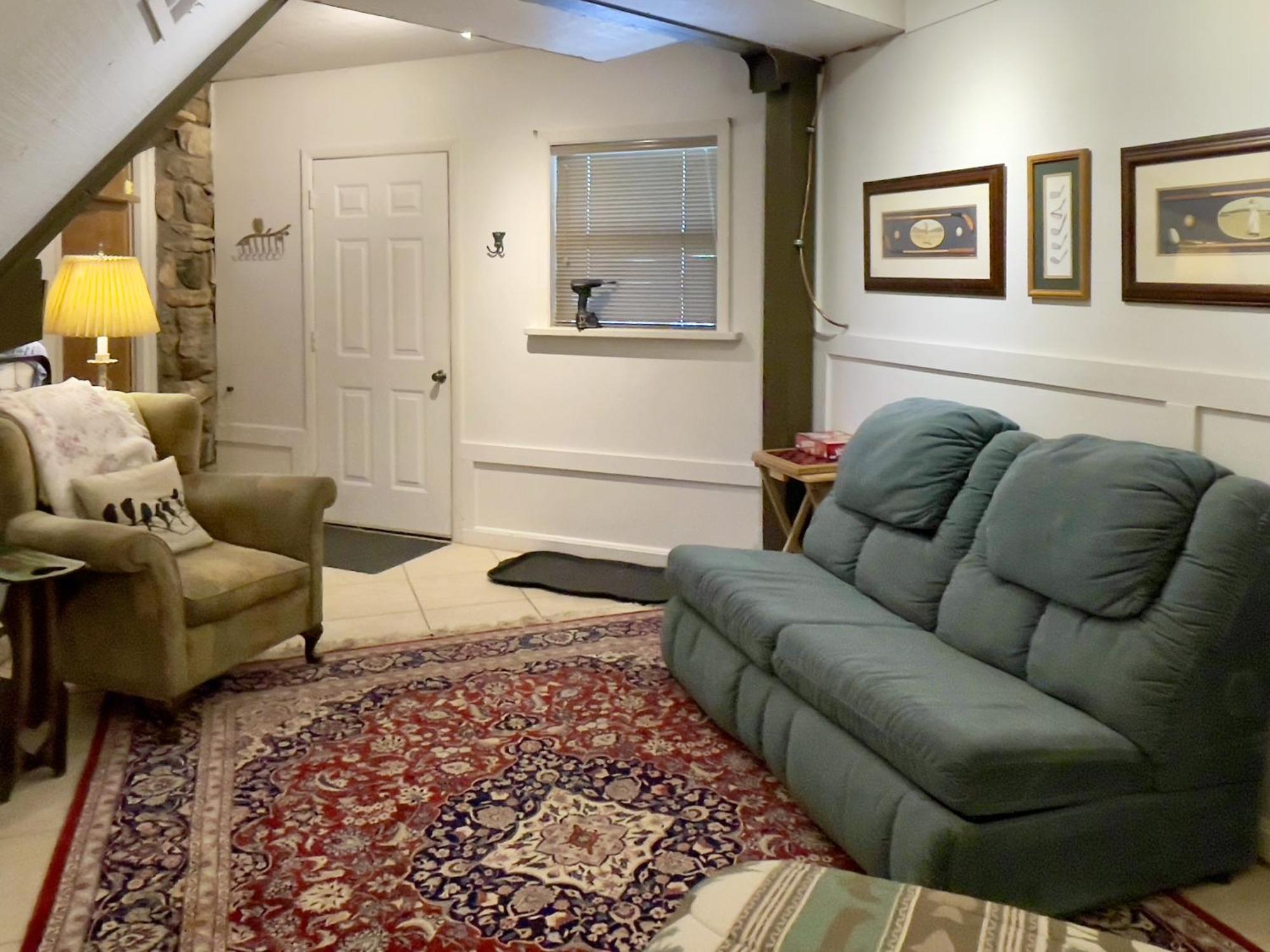 Mt Mitchell Cabin Rentals Burnsville Room photo